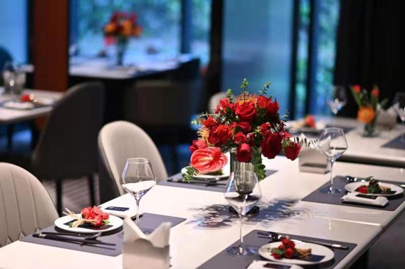 Evergreen Laurel Hotel, Khách sạn Thượng Hải